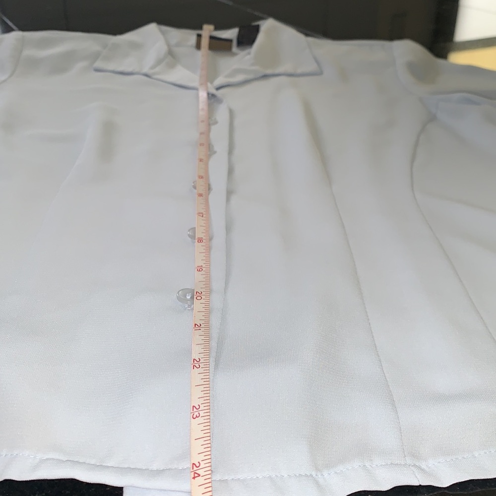 blouse - Picture 4 of 6
